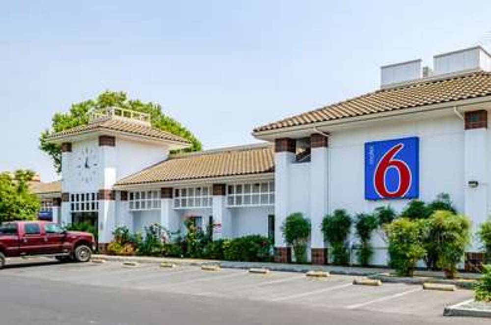 Motel 6 Oakdale