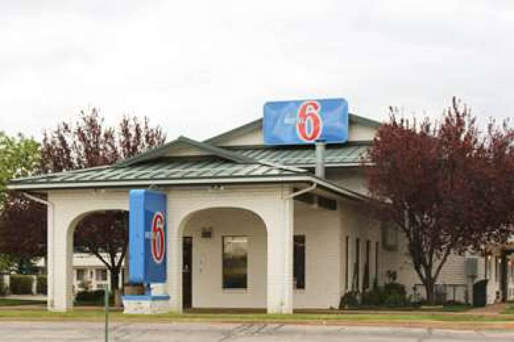 MOTEL 6 OGDEN 21ST STREET 1