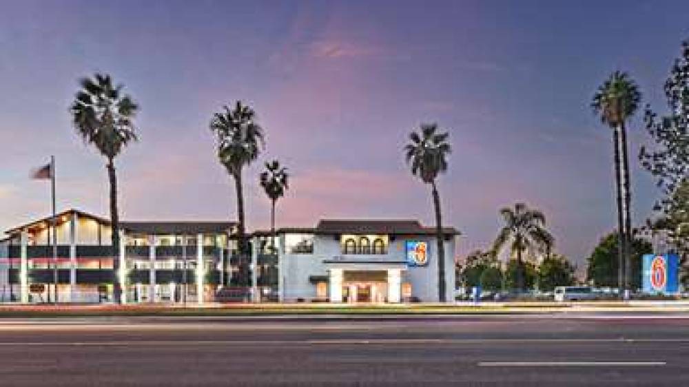 Motel 6 Ontario Convention Center- Airport 5