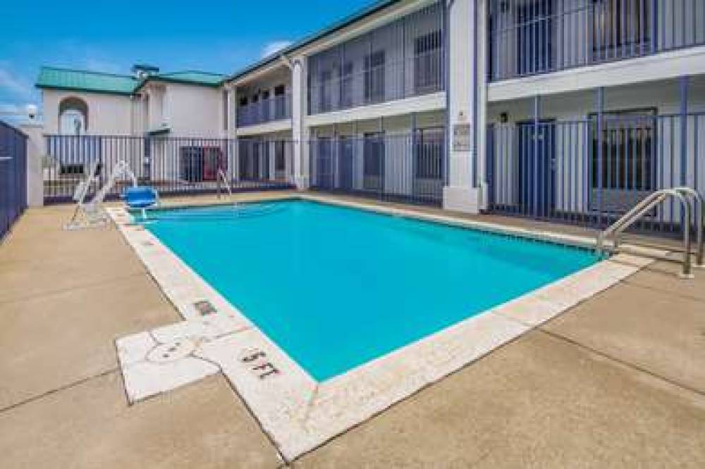 Motel 6 Pensacola-NAS 6