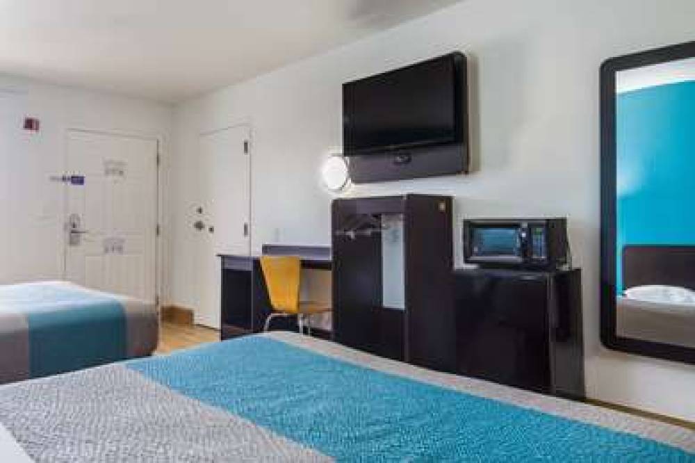 Motel 6 Pensacola-NAS 3