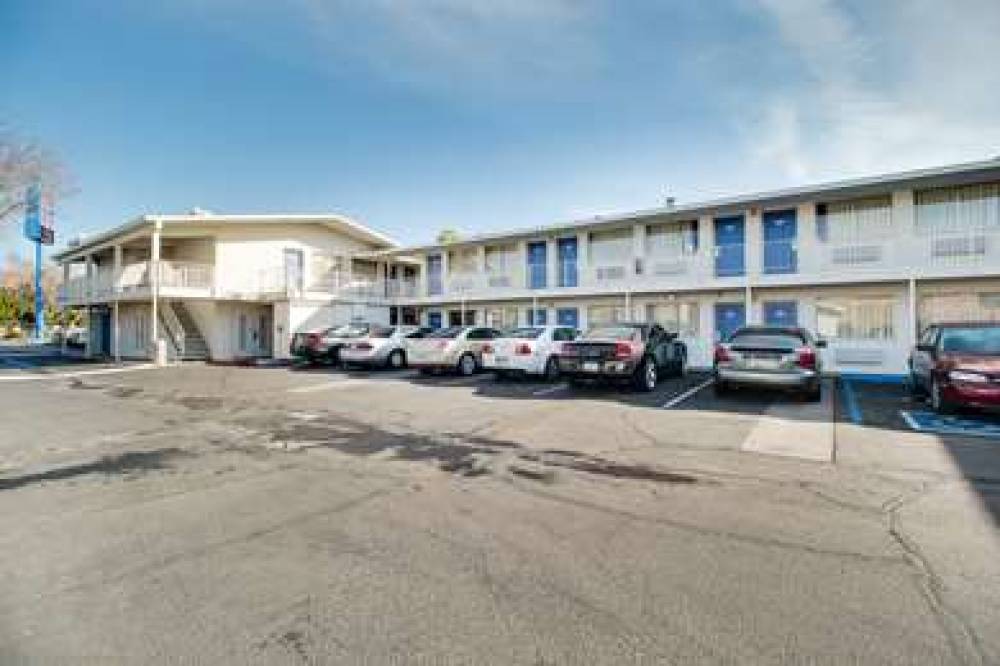 Motel 6 Phoenix East