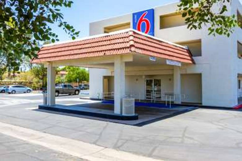 Motel 6 Phoenix Temp-Priest Dr 4