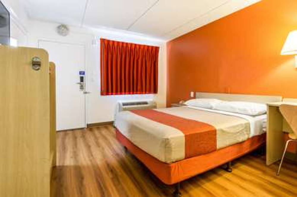 Motel 6 Phoenix Temp-Priest Dr 10