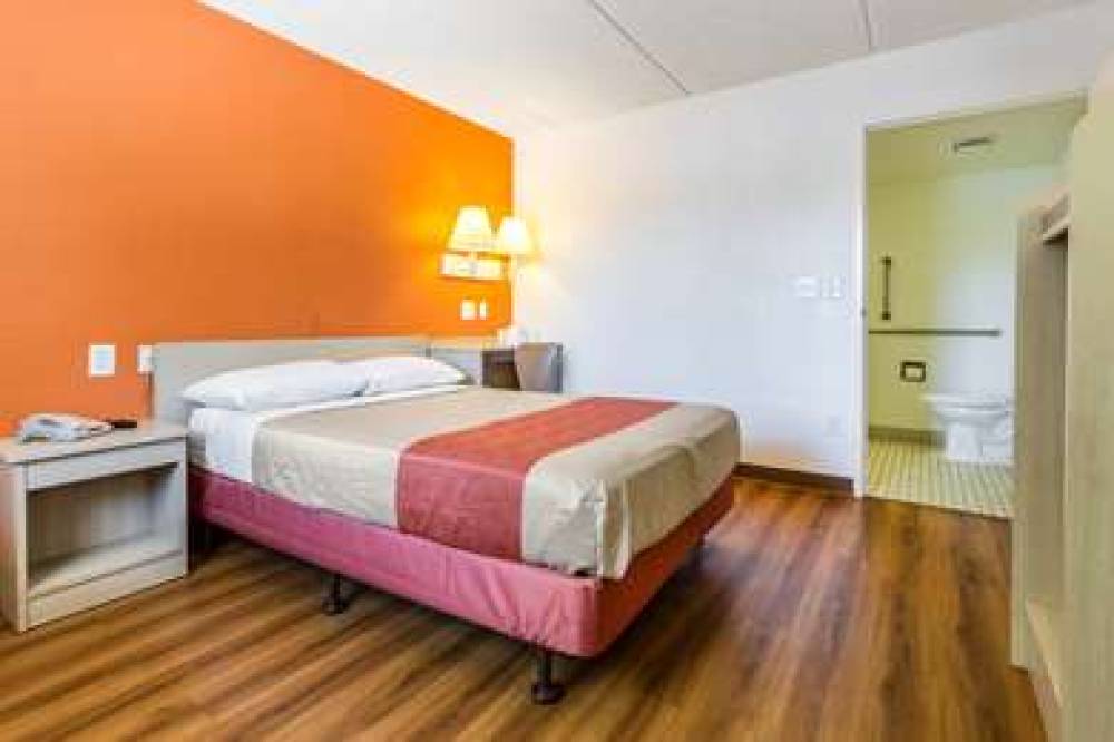 Motel 6 Phoenix Temp-Priest Dr 9