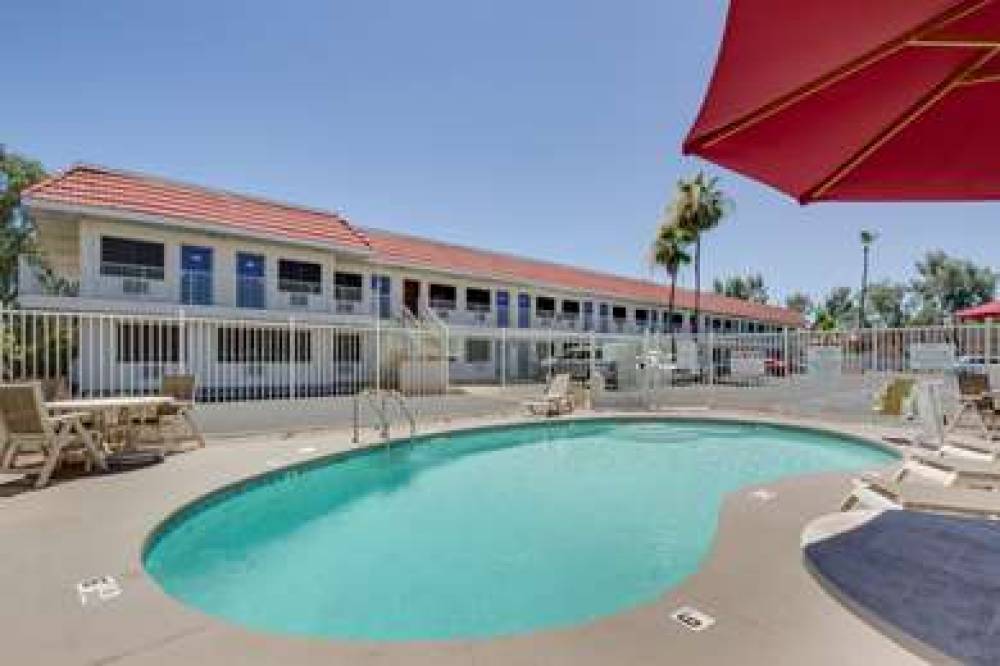 MOTEL 6 PHOENIX TEMPE   BROADWAY   6