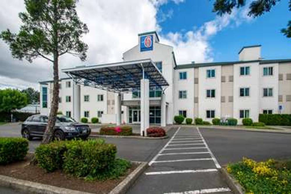 MOTEL 6 PORTLAND NORTH 6
