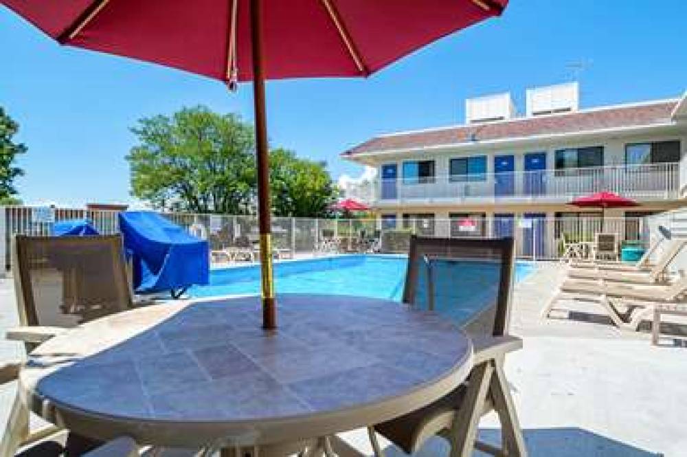 MOTEL 6 PUEBLO I-25 6