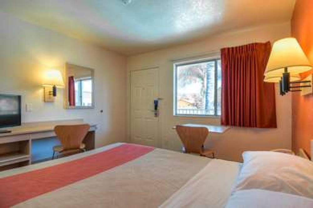 Motel 6 Riverside West Jurupa Valley 8