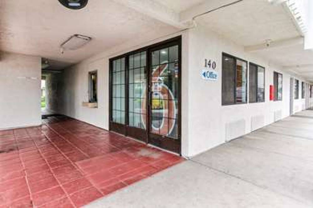 Motel 6 Salinas North Monterey Area