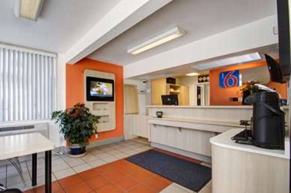 Motel 6 Salt Lake City Downtown 8