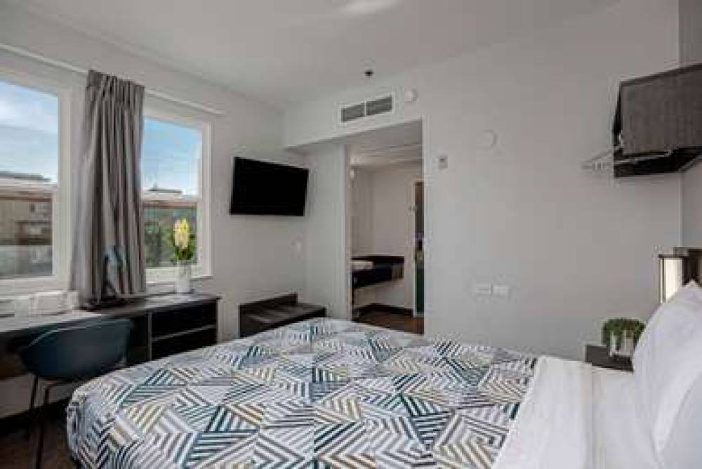 Motel 6 San Diego Downtown 2