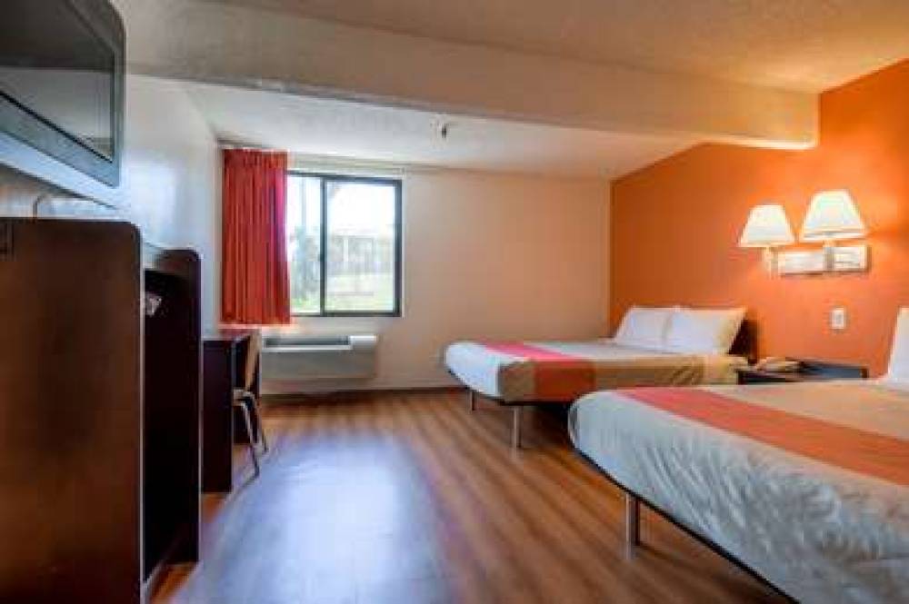 Motel 6 San Diego-Hotel Circle 10