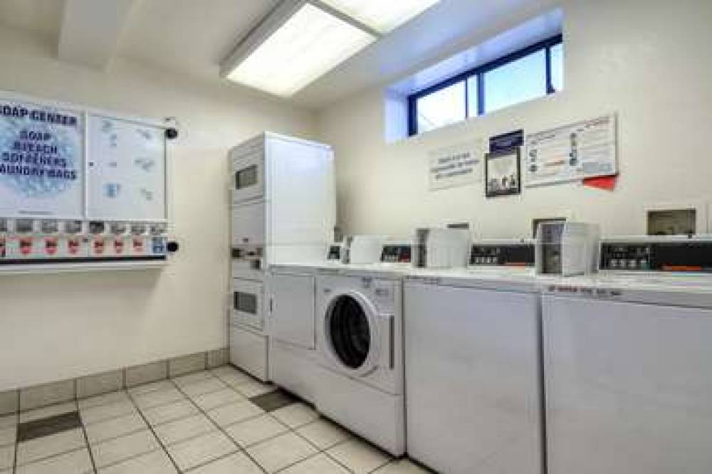 Motel 6 San Diego-Hotel Circle 3