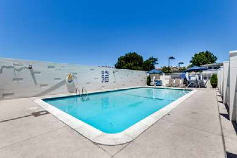 Motel 6 San Jose Convention Center 10