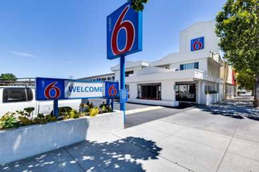 Motel 6 San Jose Convention Center 1