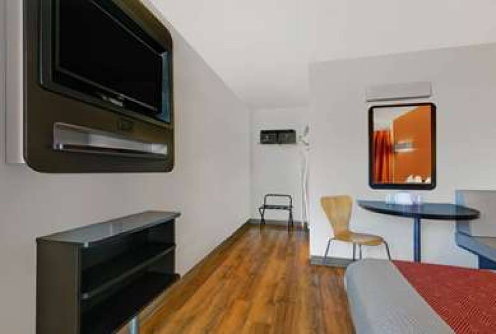 Motel 6 San Jose South 8