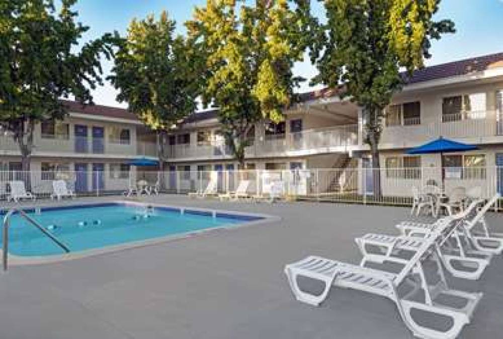 Motel 6 San Jose South 1