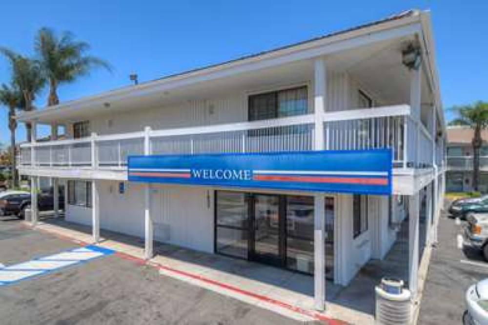 Motel 6 Santa Ana