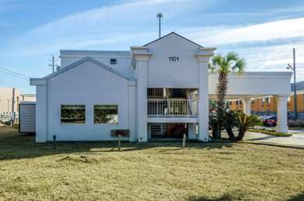MOTEL 6 SARALAND AL 3