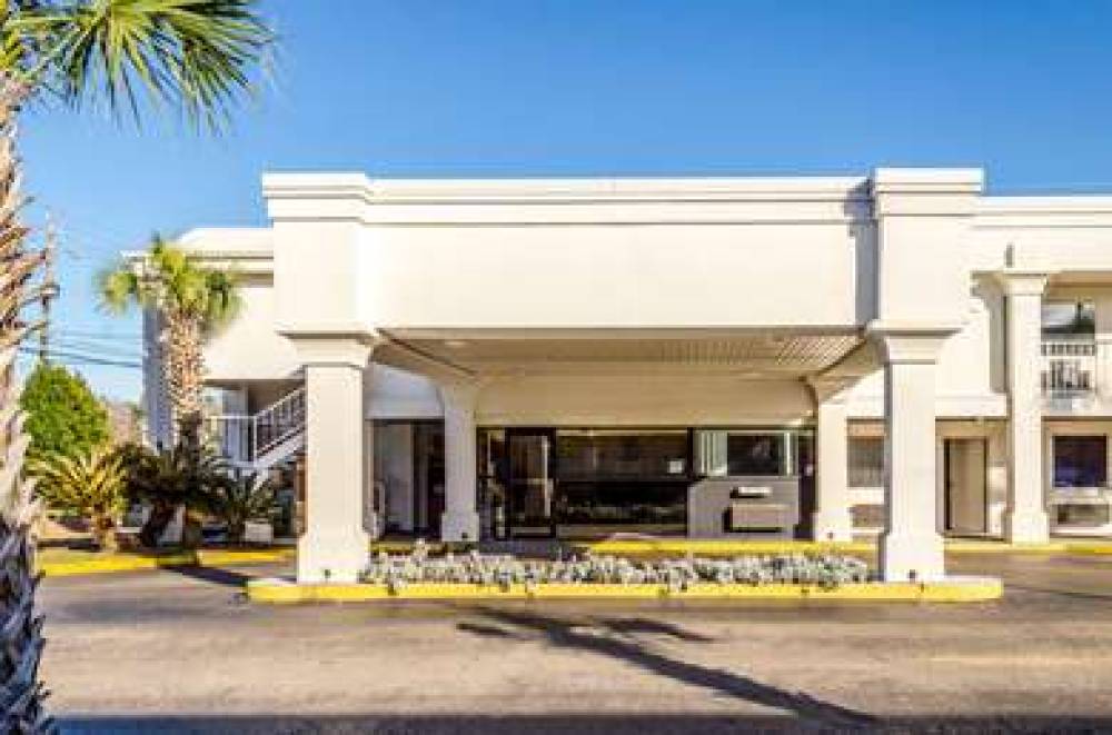 MOTEL 6 SARALAND AL 4