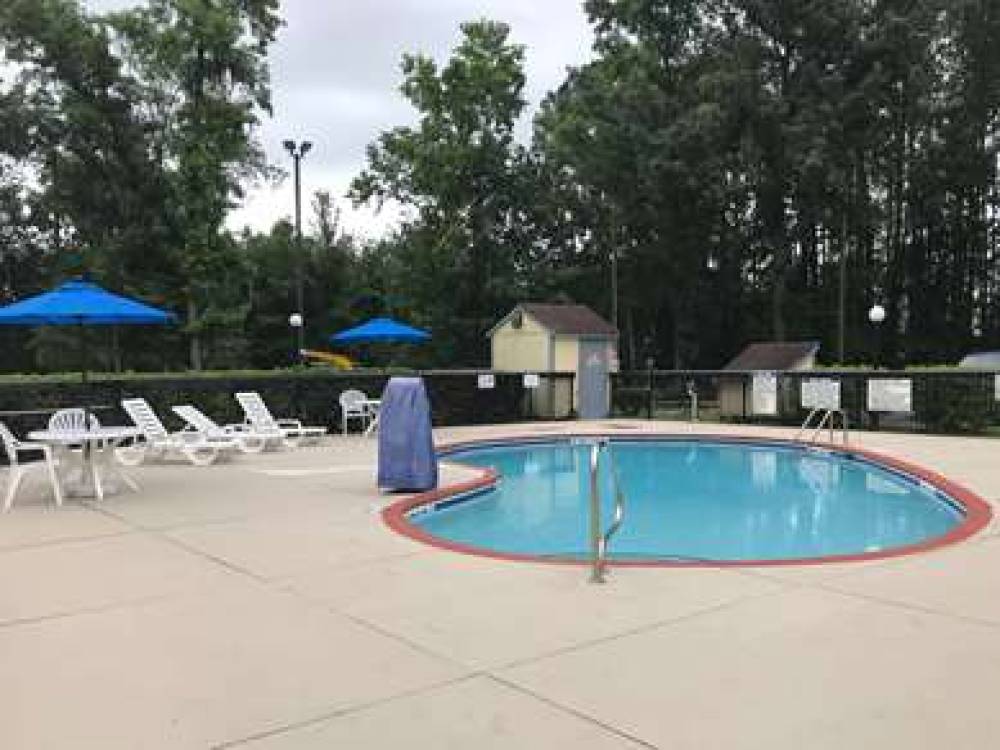 MOTEL 6 SAVANNAH MIDTOWN 3
