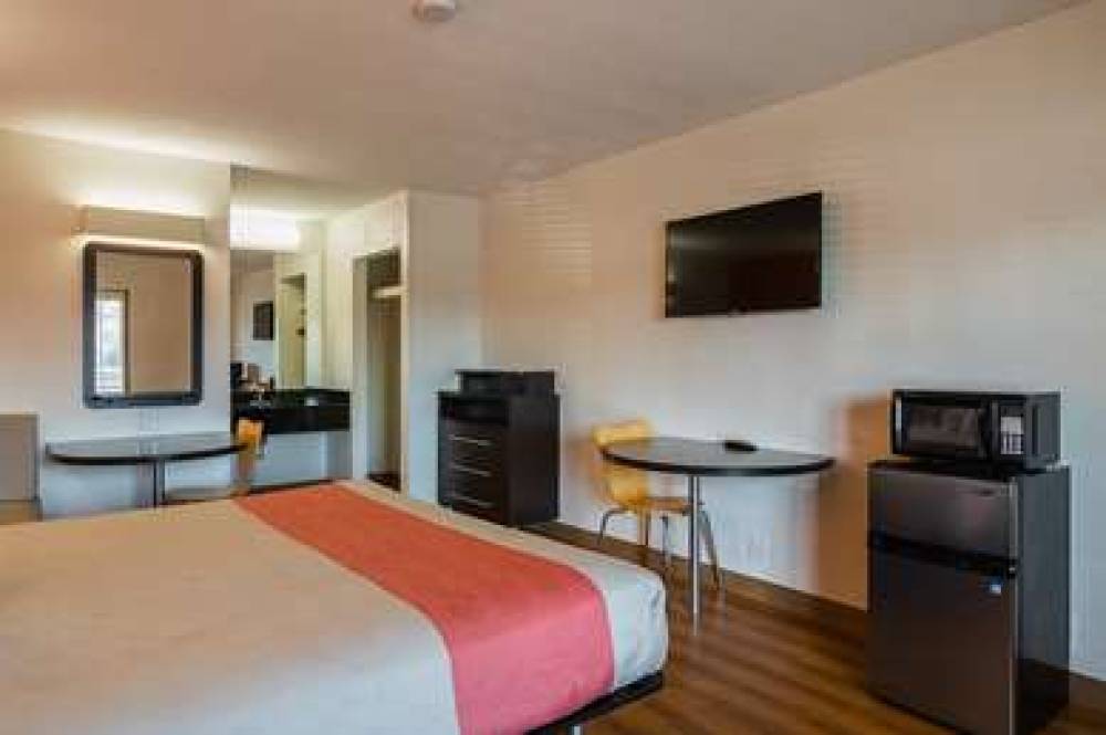 MOTEL 6 SAVANNAH MIDTOWN 6