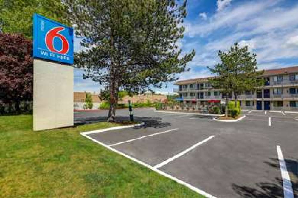 Motel 6 Seattle North Kirkland