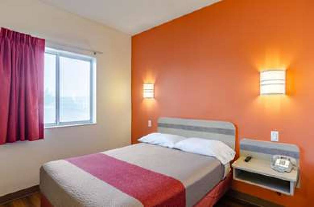 Motel 6 Sidney 7