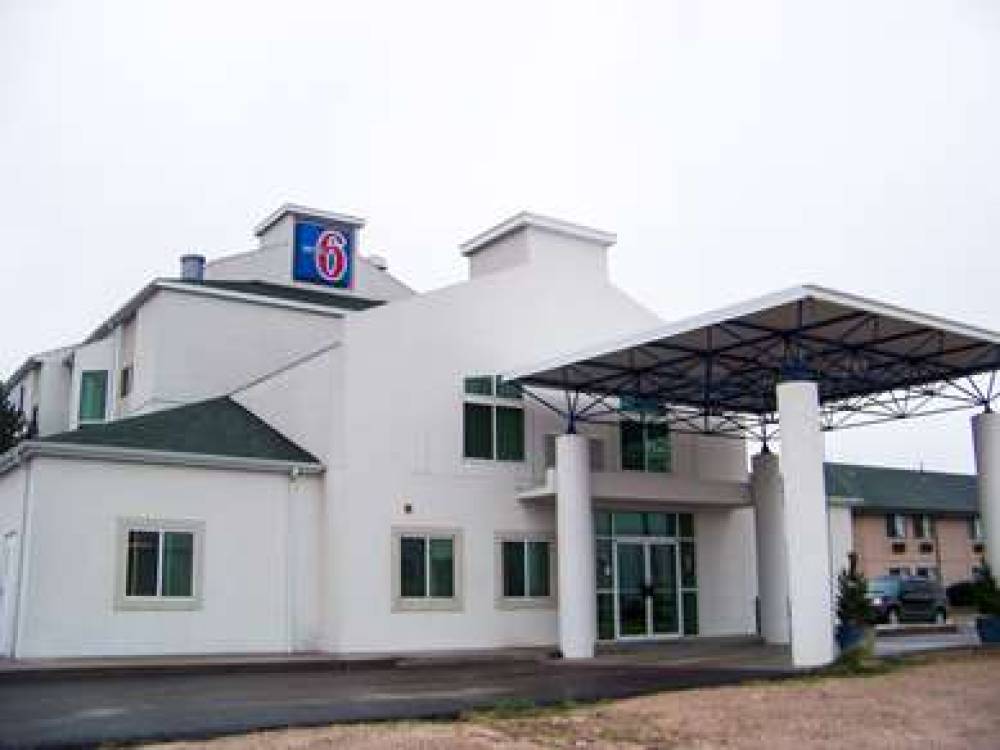 Motel 6 Sidney 1