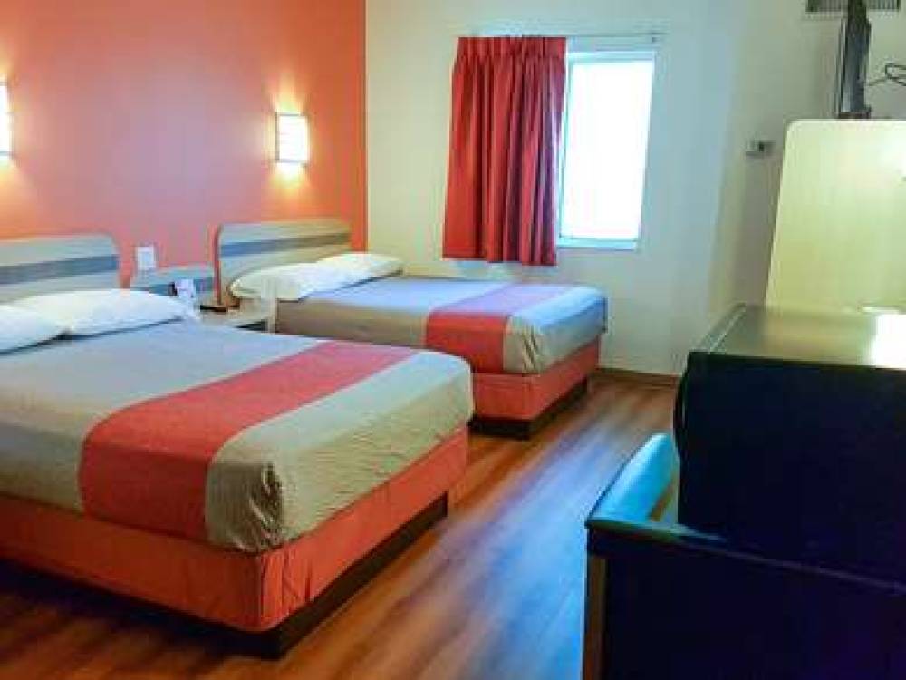 Motel 6 Sidney 6