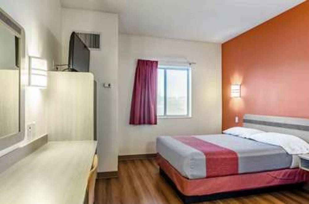 Motel 6 Sidney 9