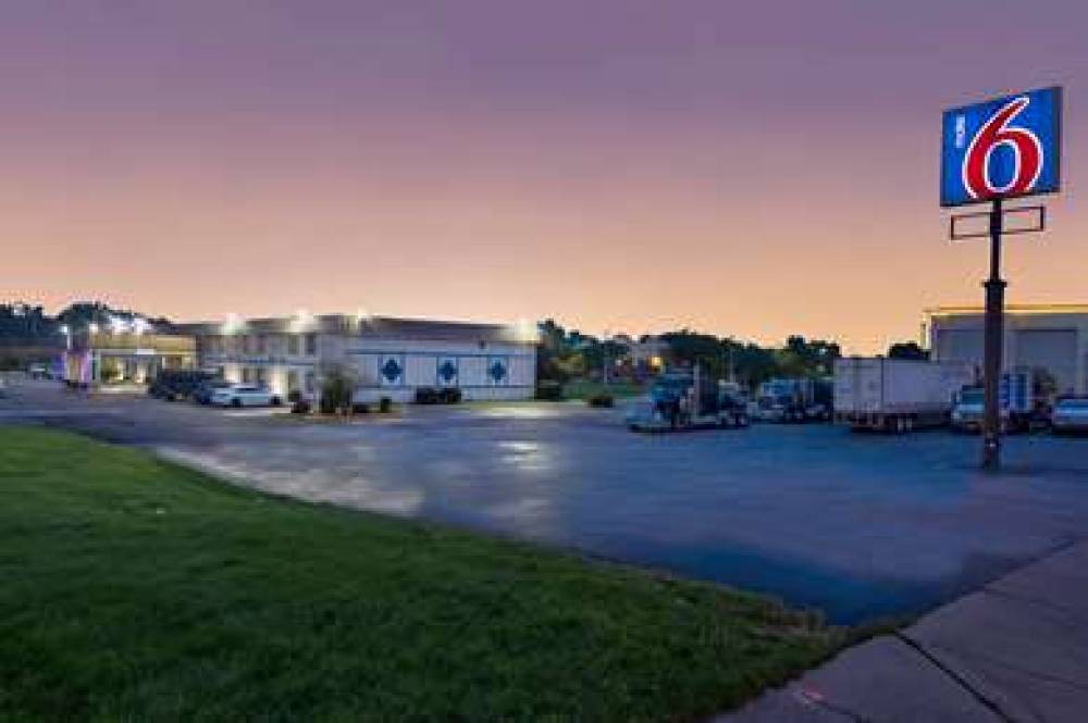 MOTEL 6 SPRINGFIELD OH 2
