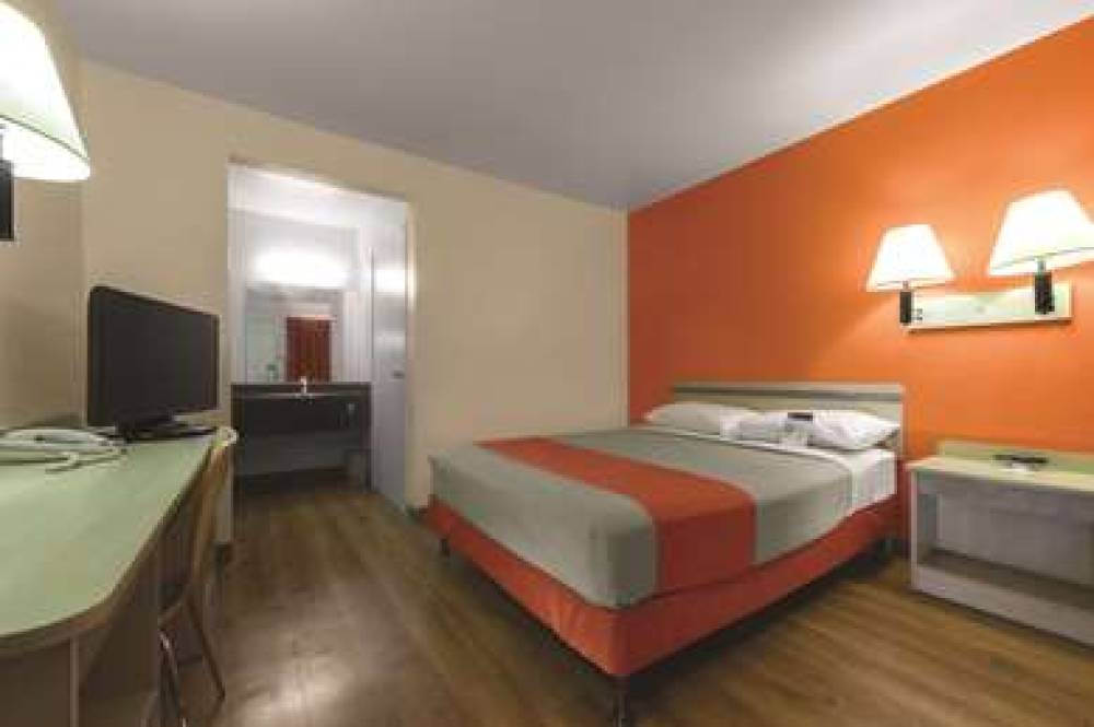 MOTEL 6 ST. JOSEPH 8