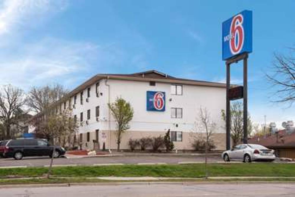 MOTEL 6 ST PAUL I-94 2