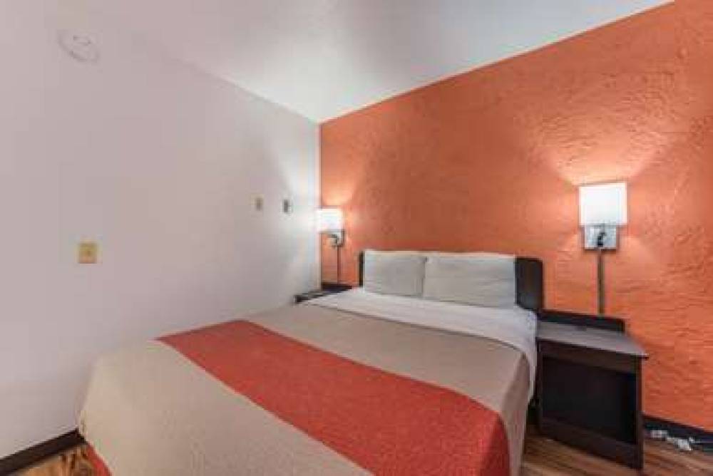 MOTEL 6 ST PAUL I-94 8