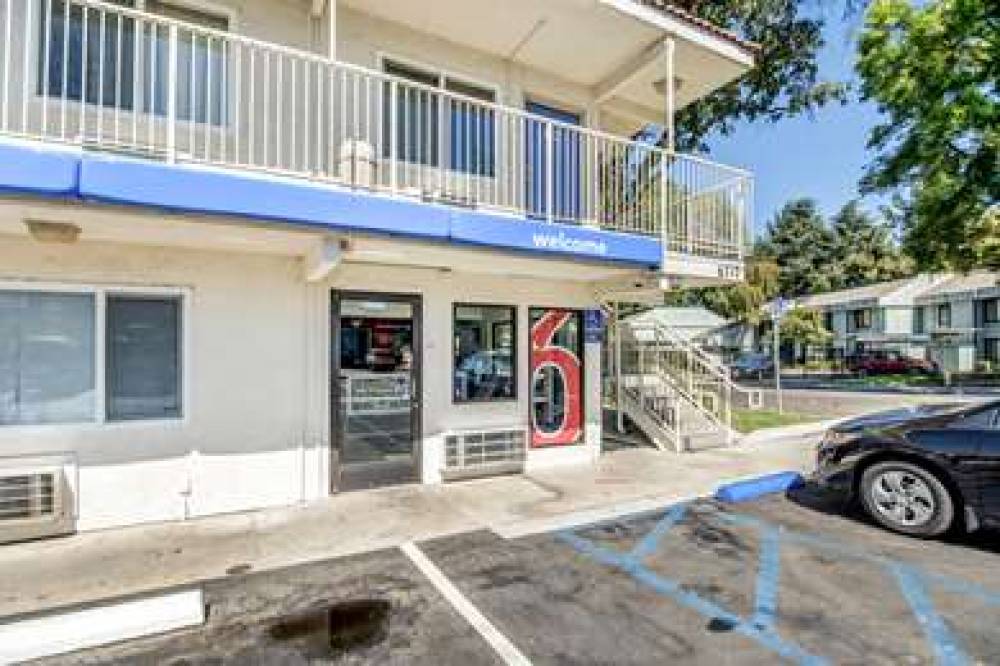 Motel 6 Stockton North 7