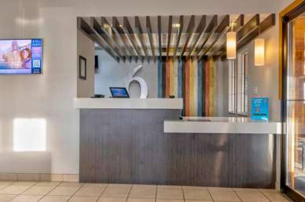 MOTEL 6 STUART IA 9