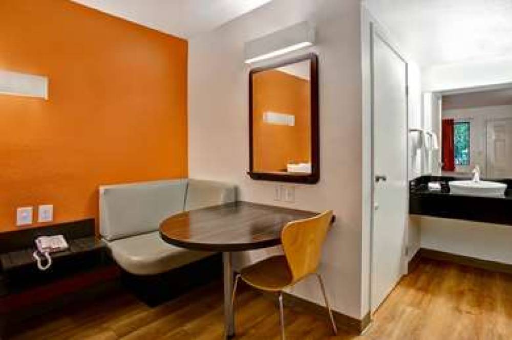 Motel 6 Sunnyvale North 3