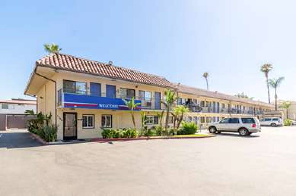 Motel 6 UCR Riverside 2