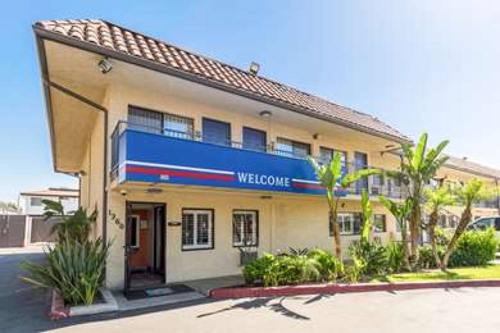 Motel 6 UCR Riverside 4