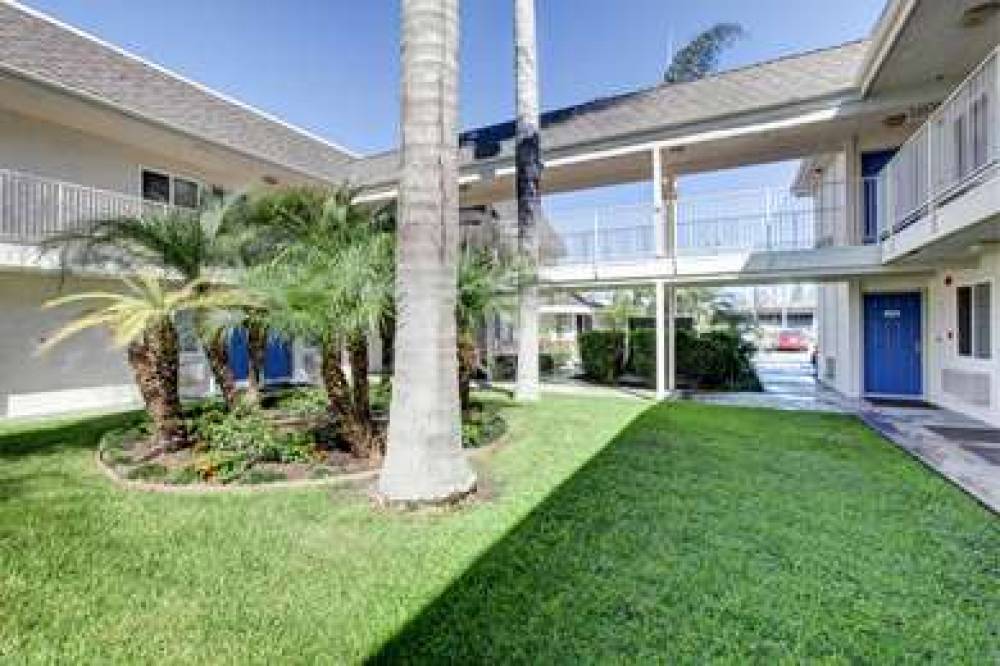 Motel 6 Westminster North 4