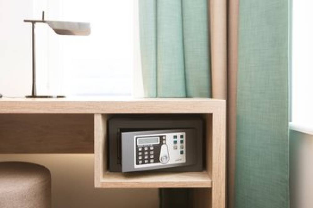 MOTEL L ALVSJO 1