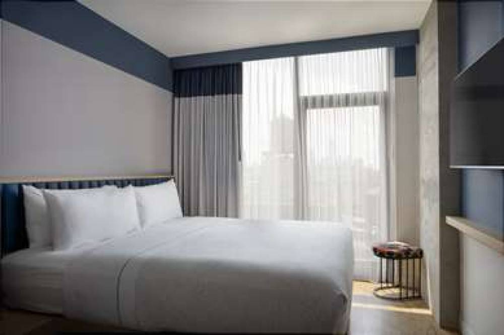 MOTTO BY HILTON NEW YORK CITY CHELS 8