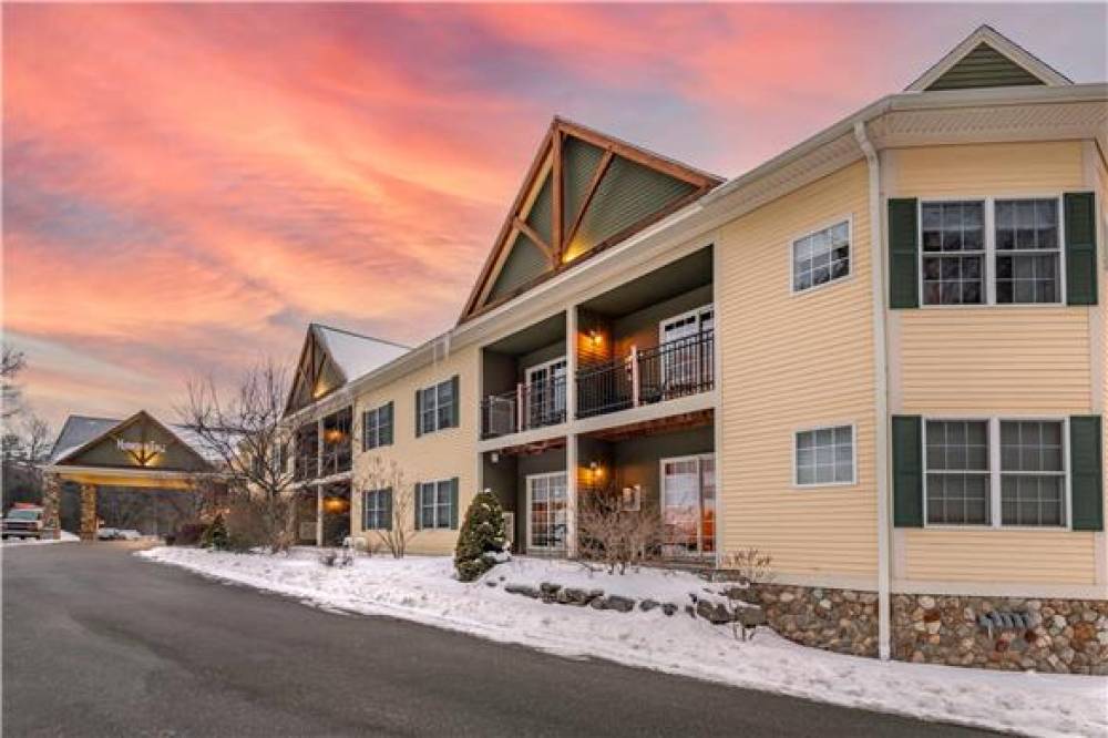 MOUNTAIN EDGE SUITES AT SUNAPEE AN 7
