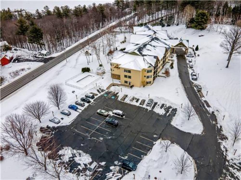 MOUNTAIN EDGE SUITES AT SUNAPEE AN 3