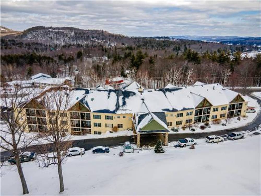 Mountain Edge Suites At Sunapee An