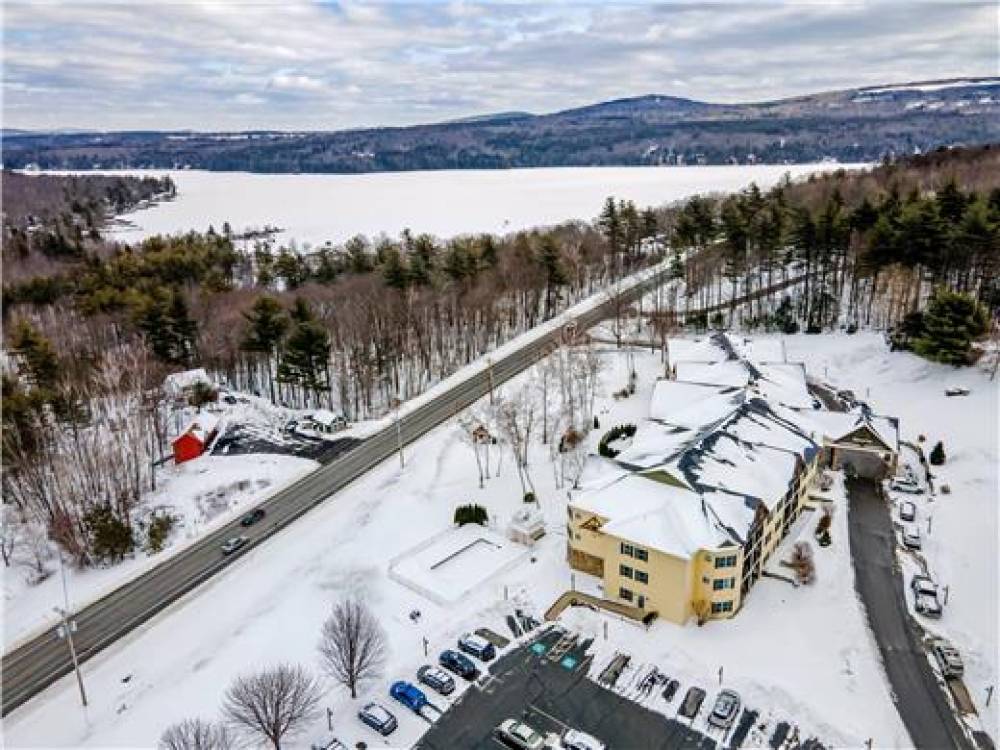 MOUNTAIN EDGE SUITES AT SUNAPEE AN 4