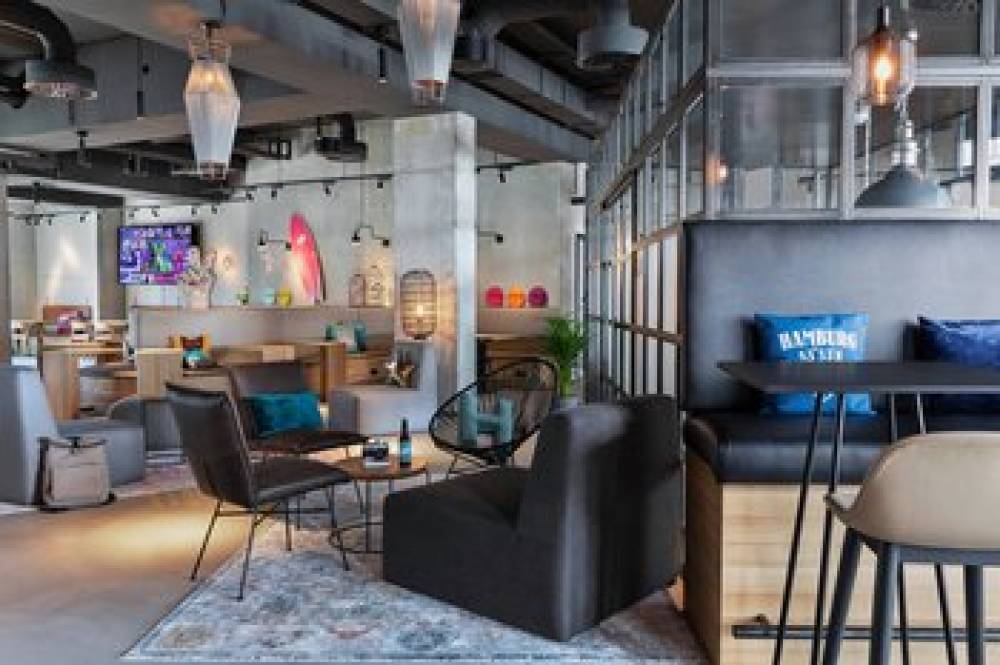 Moxy Hamburg City 6