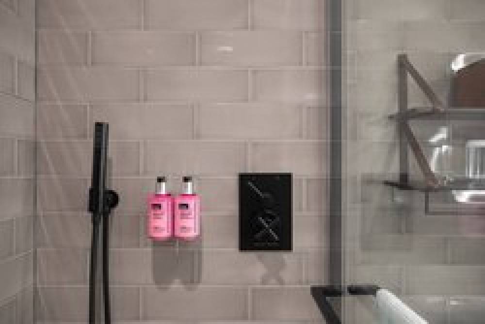 Moxy NYC Downtown 7
